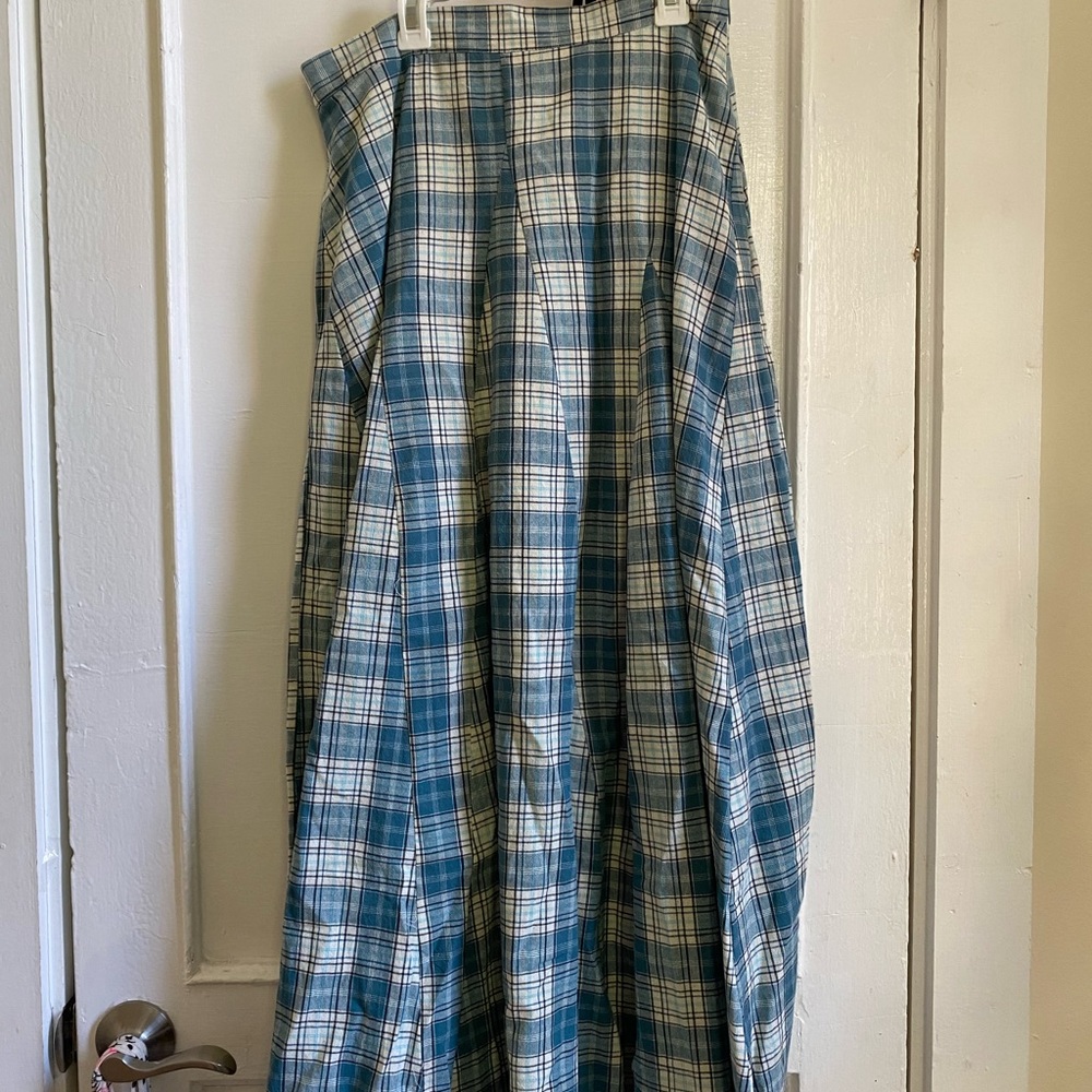 Plaid maxi dress with pockets